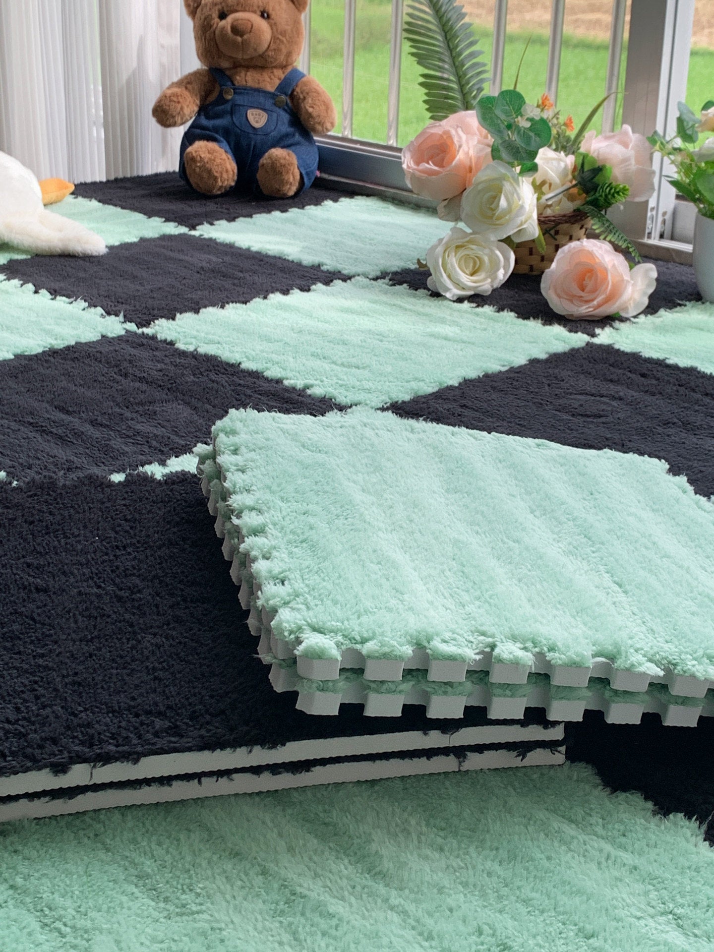 Ultra Soft Plush Bedside Rug - Anti-Slip Decorative Floor Mat with Interlocking Design for Bedroom & Living Room
