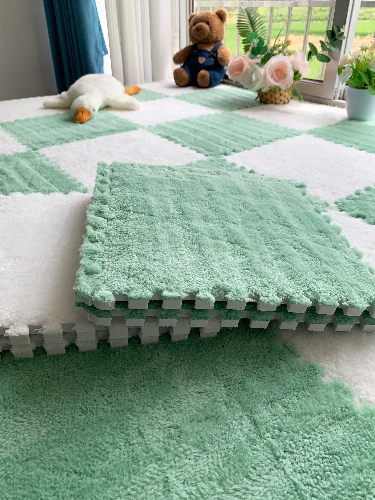 Ultra Soft Plush Bedside Rug - Anti-Slip Decorative Floor Mat with Interlocking Design for Bedroom & Living Room