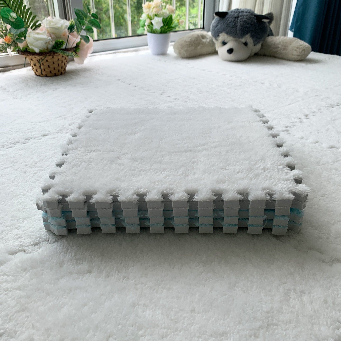 Ultra Soft Plush Bedside Rug - Anti-Slip Decorative Floor Mat with Interlocking Design for Bedroom & Living Room