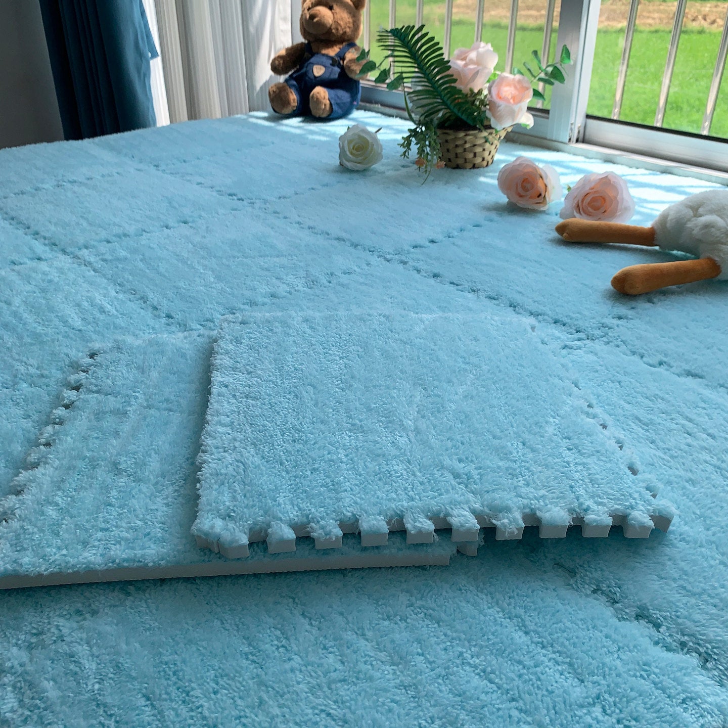 Ultra Soft Plush Bedside Rug - Anti-Slip Decorative Floor Mat with Interlocking Design for Bedroom & Living Room