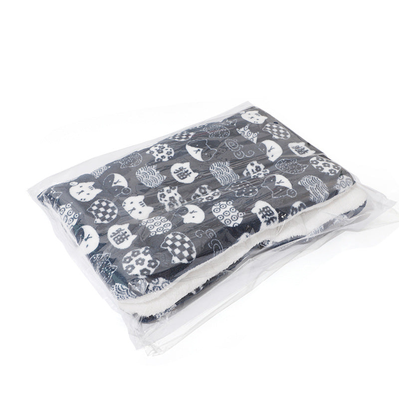 Thickened Pet Mats Non-Slip Cushions - Ultra Soft Warm Fleece Bedding for Dogs & Cats for Autumn & Winter