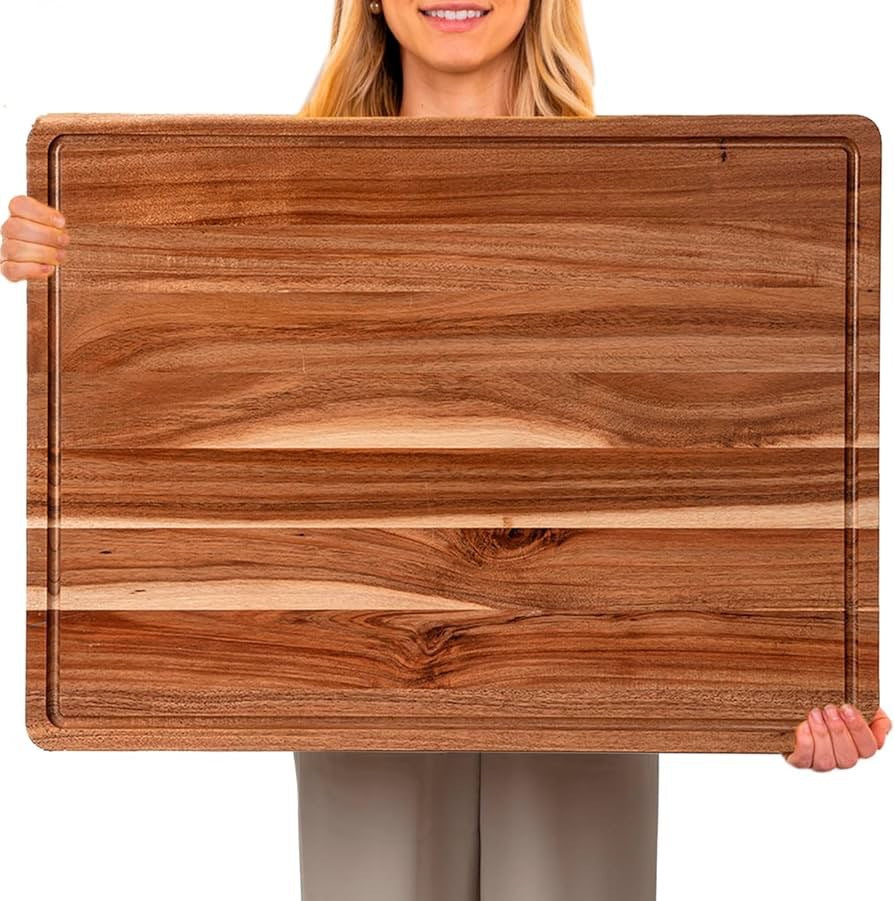 Wooden cutting board